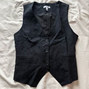 Nine West Black Sleeveless Vest